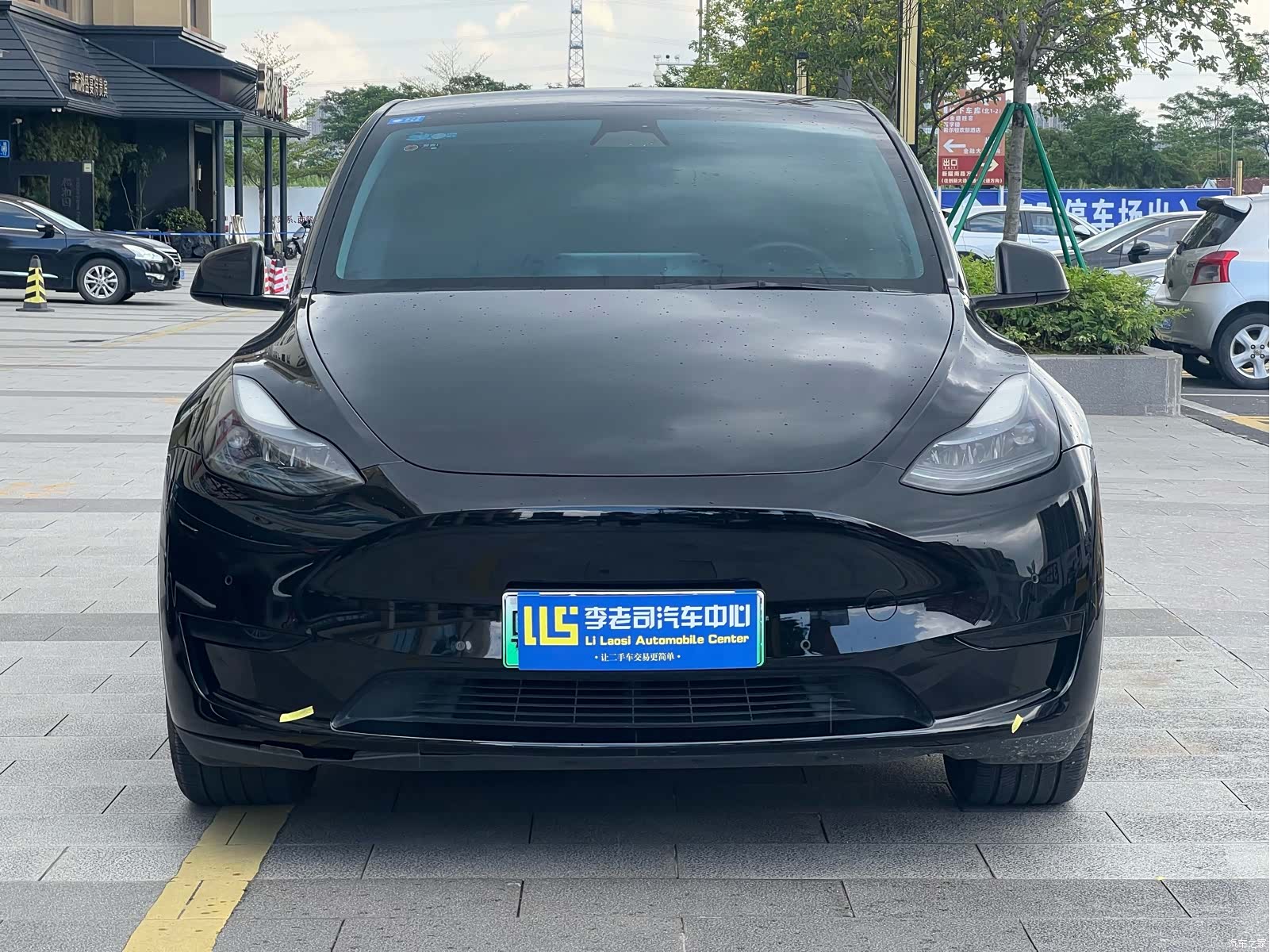 Tesla Model Y, 2023 2