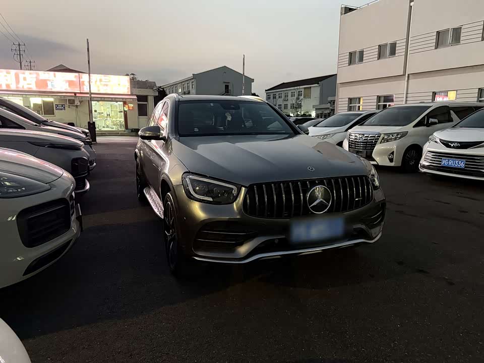 Mercedes-Benz GLC AMG