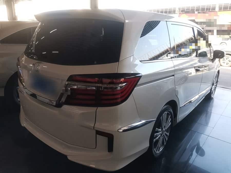 Honda Elysion 2017, фото 6