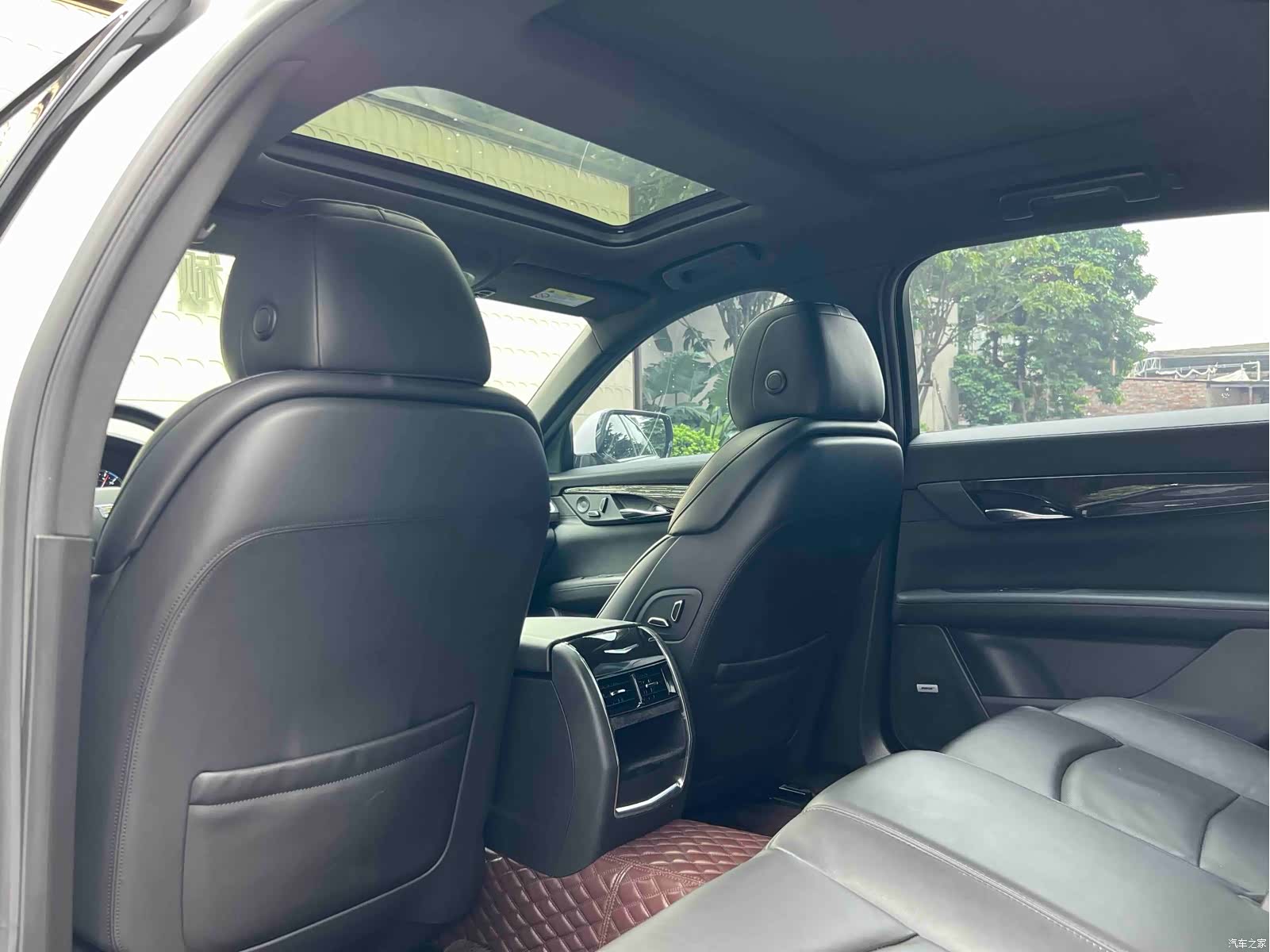 Cadillac CT6, 2021 13