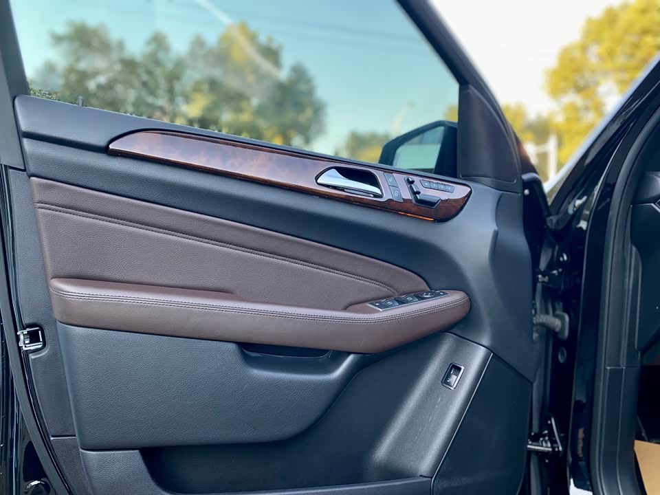 Mercedes-Benz M class