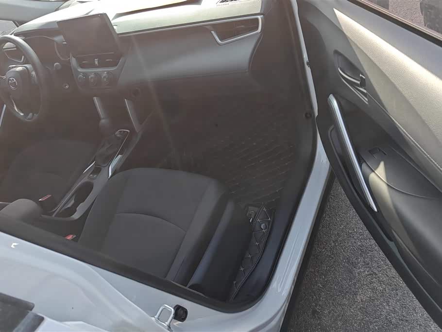 Toyota Corolla Sharp amplifier