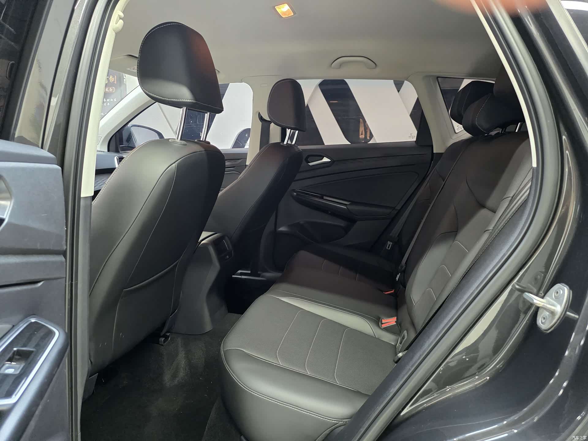 Volkswagen VS5, 2021 19