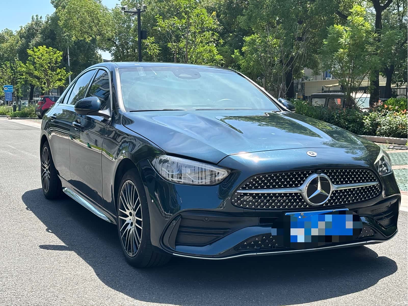 Mercedes-Benz C-Class, 2023 3