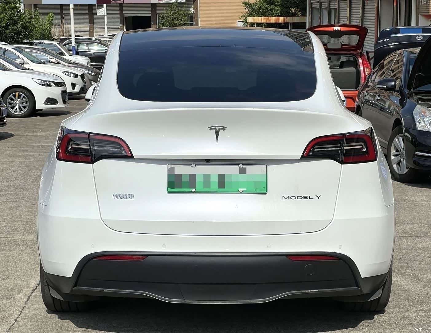 Tesla Model Y, 2024 8