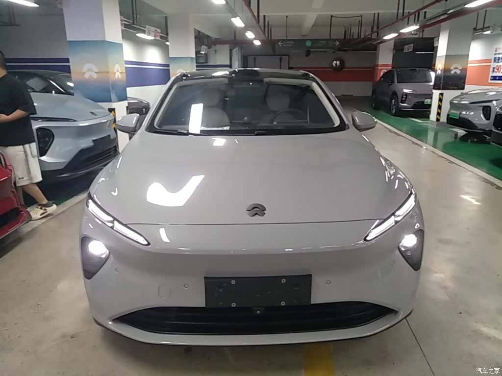 NIO ET7, 2023 3