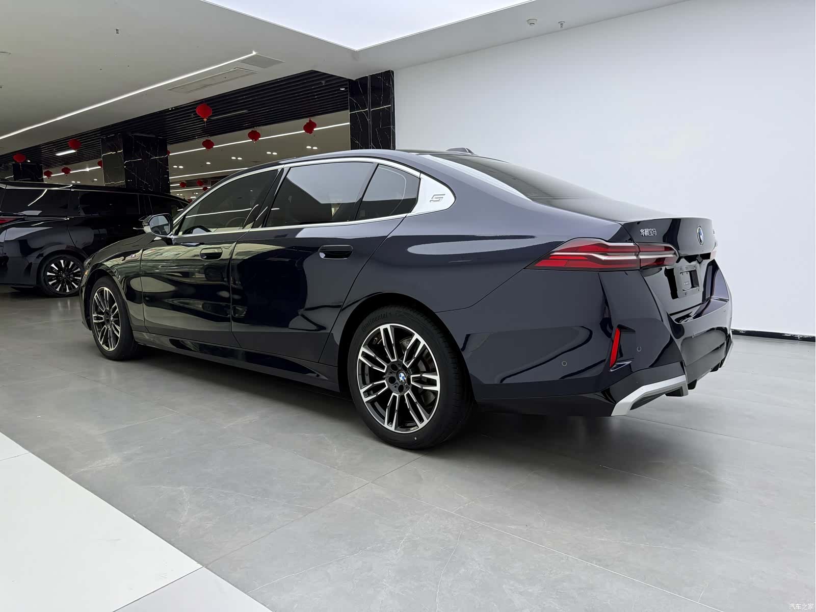 BMW 5 Series, 2024 14