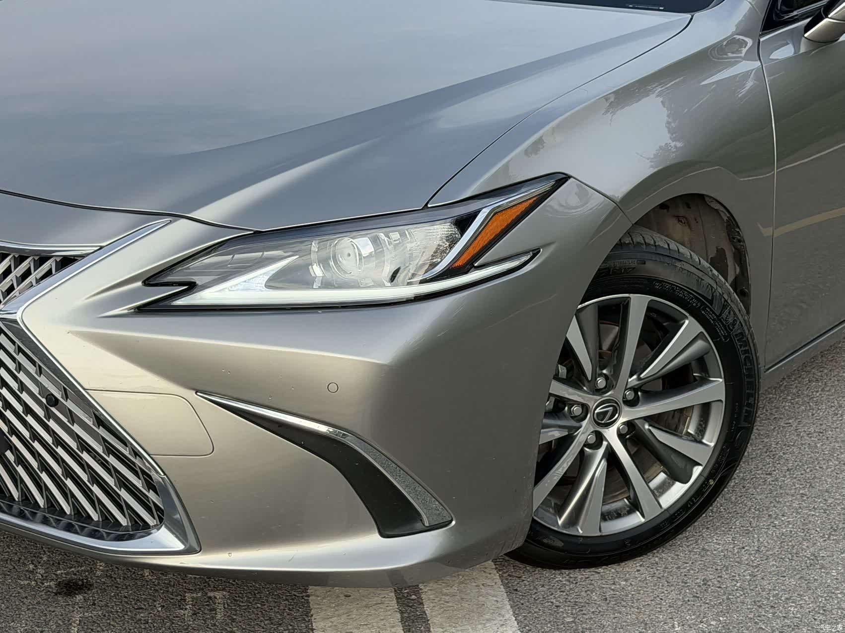 Lexus ES, 2020 14
