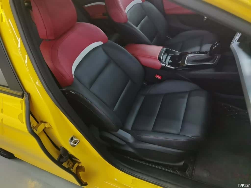 MG MG5, 2023 25