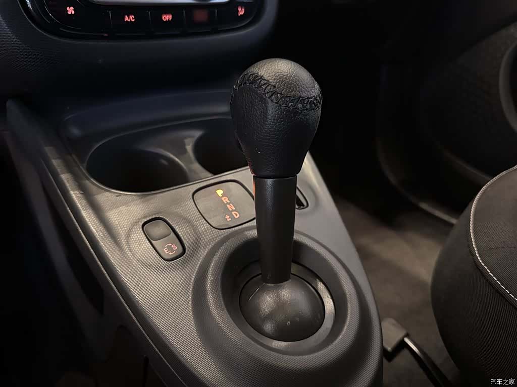 Smart Fortwo, 2017 12