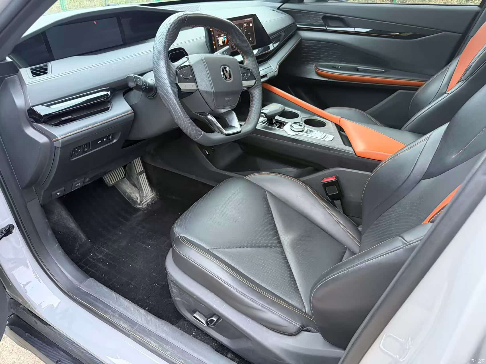 Changan UNI-V, 2022 19