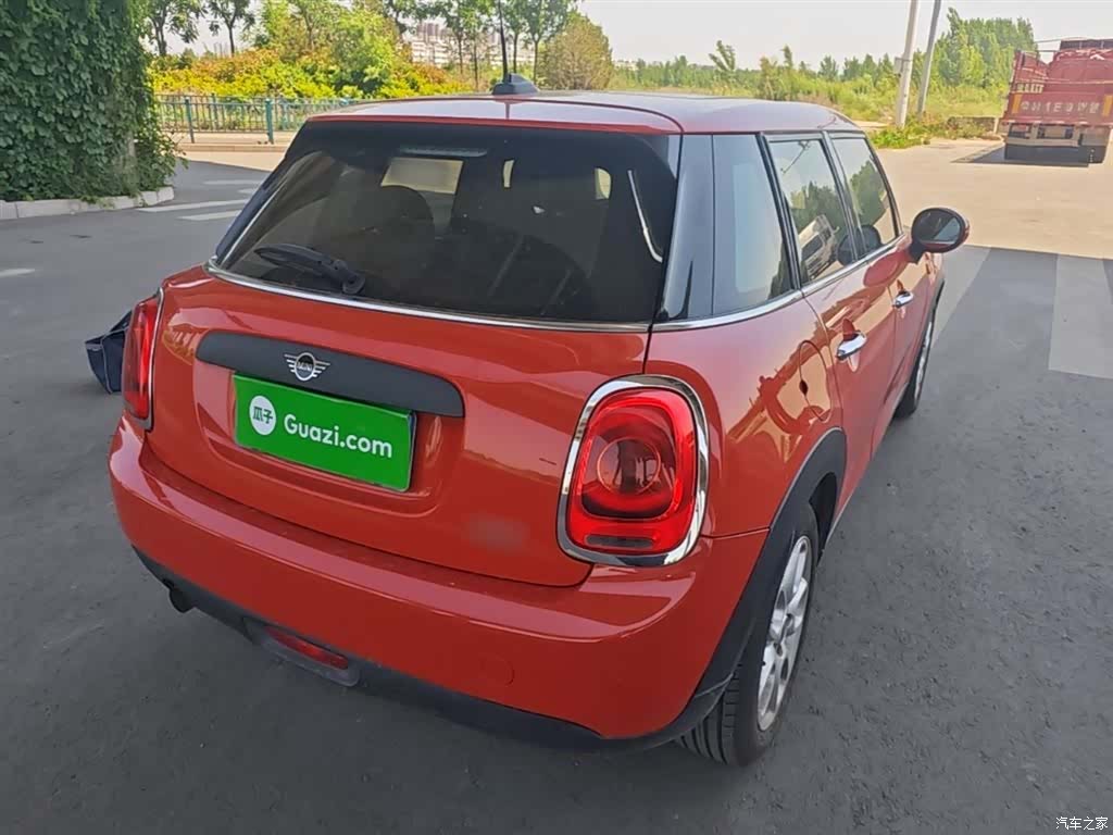 Mini ONE, 2019 7