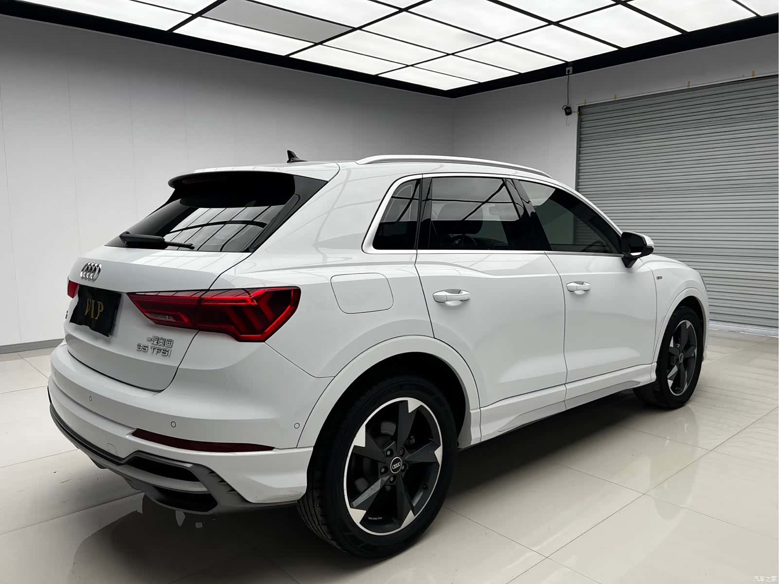 Audi Q3, 2021 4