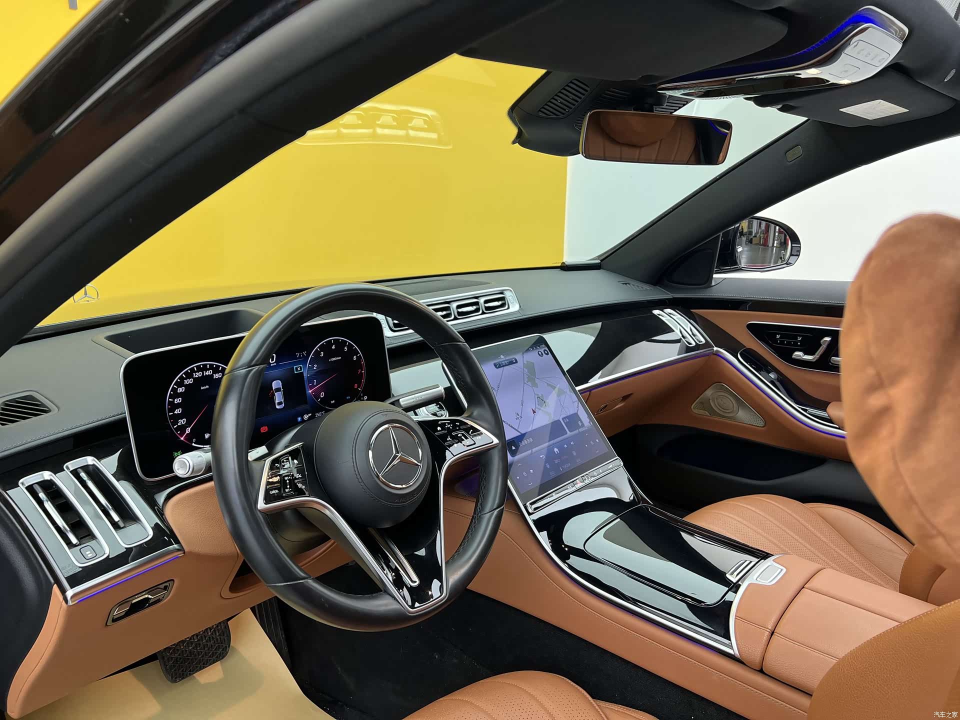 Mercedes-Benz S-Class, 2024 4