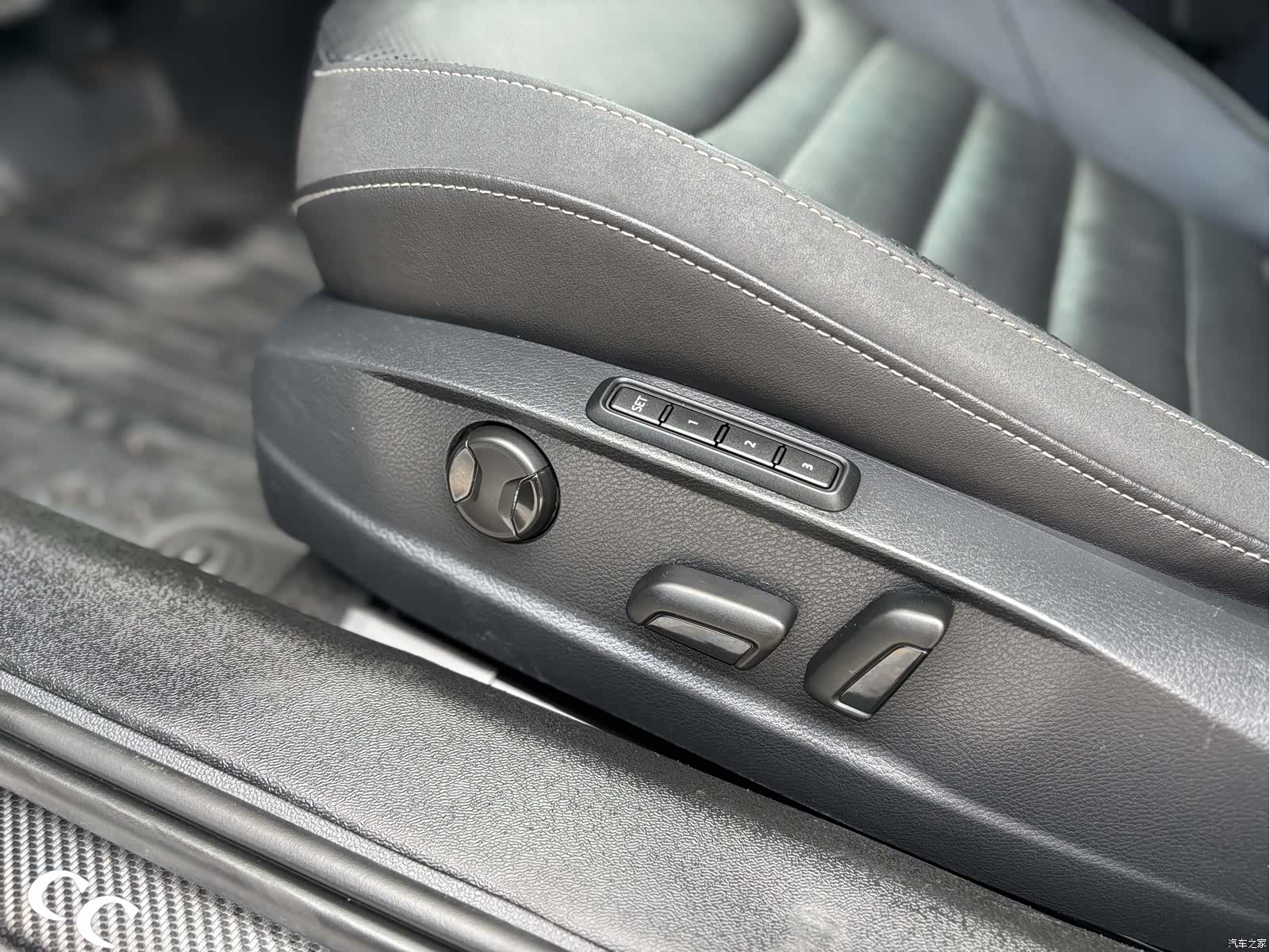Volkswagen CC, 2021 13