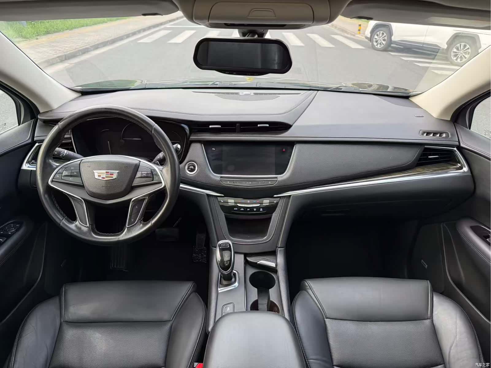 Cadillac XT5, 2017 10
