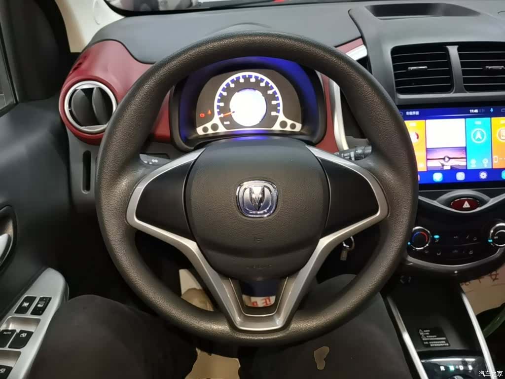 Changan EV360, 2019 11