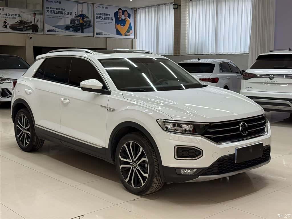 Volkswagen T-ROC, 2023 3