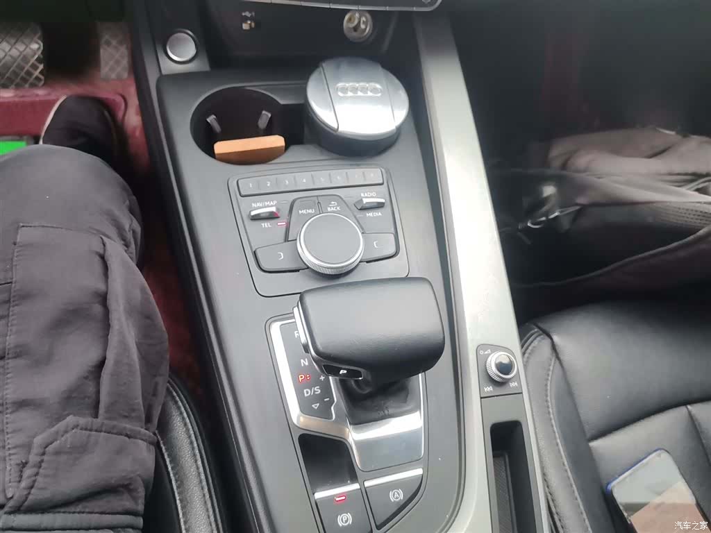 Audi A4L, 2019 10