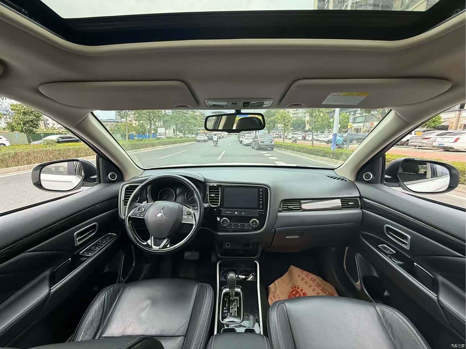 Mitsubishi Outlander, 2019 все фото