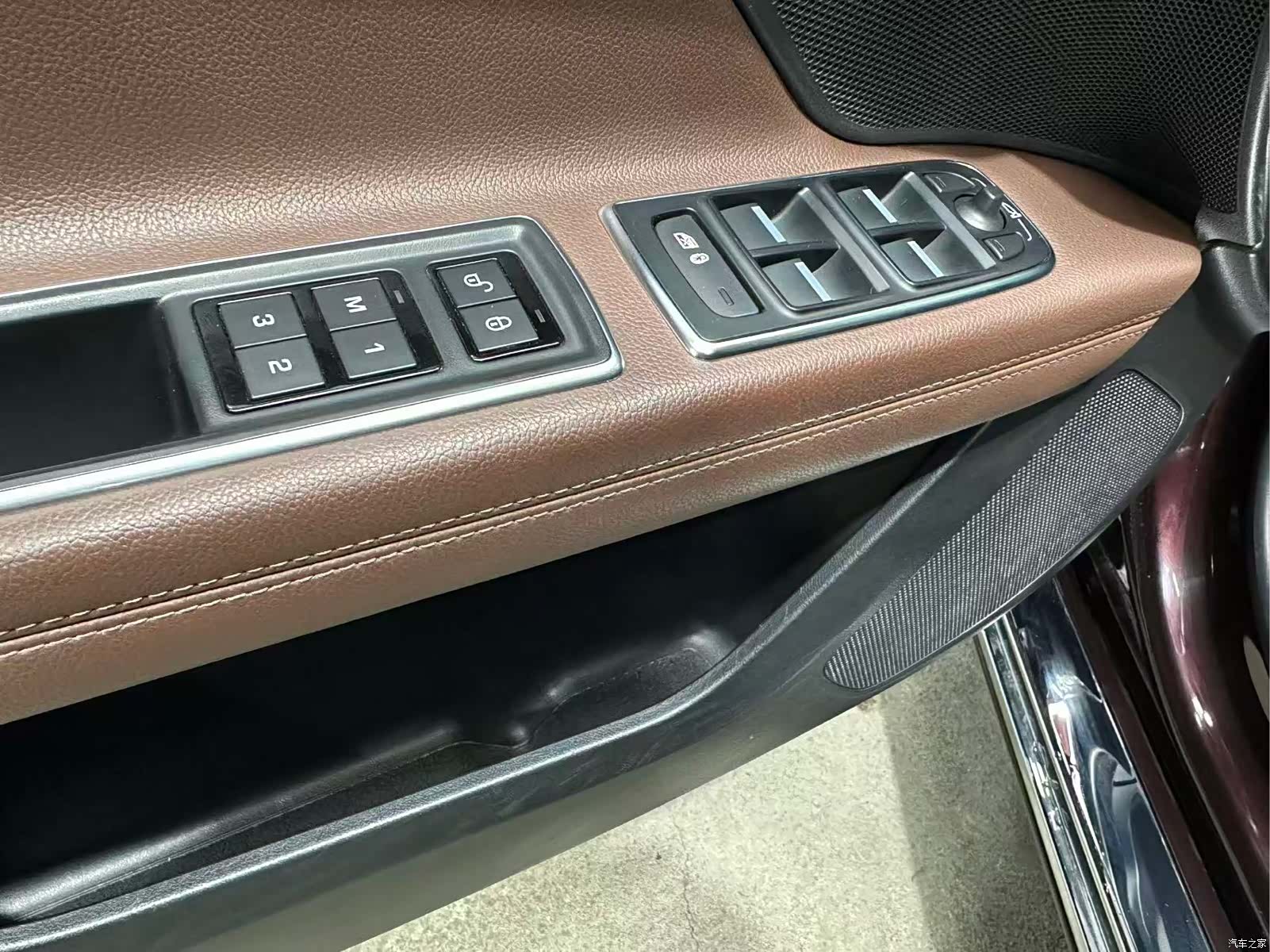 Land Rover XFL, 2017 14