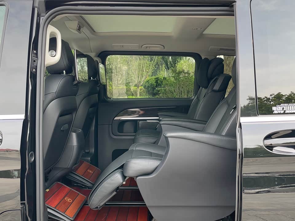 Mercedes-Benz V-class Mercedes-Benz V-class