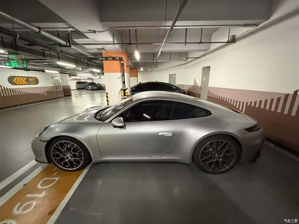 Porsche 911, 2025 6