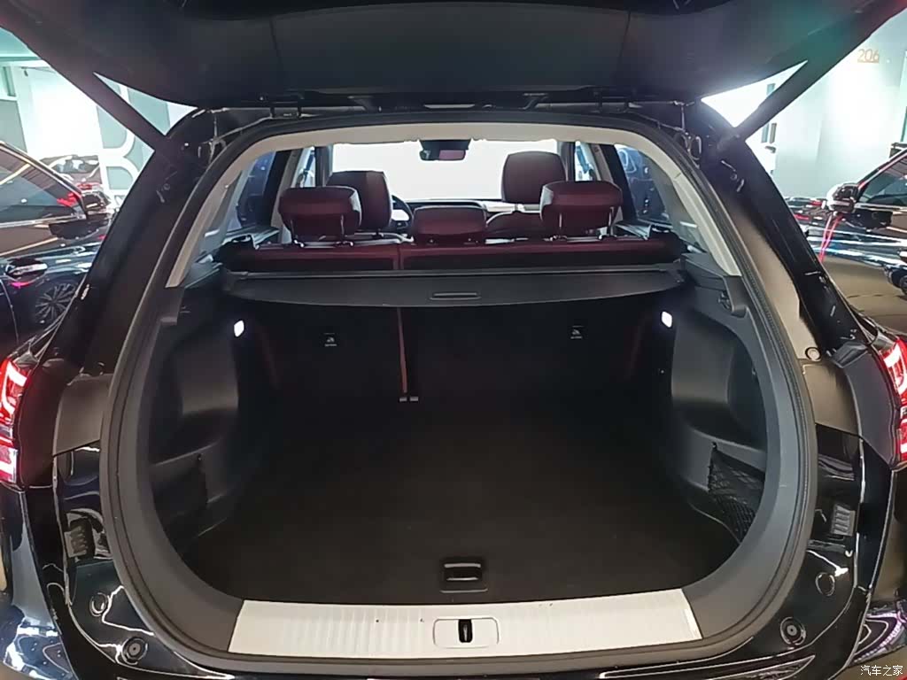 Hongqi HS5, 2024 19