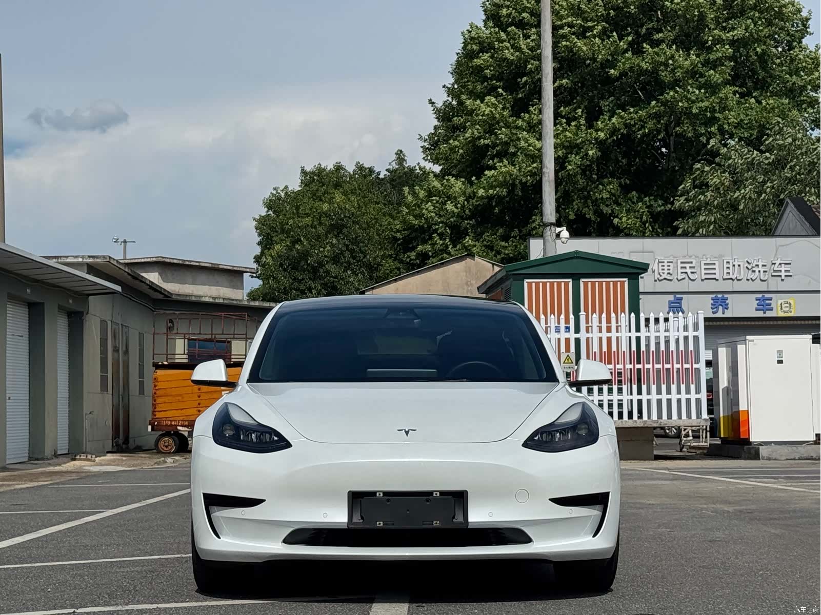 Tesla Model 3, 2023 2