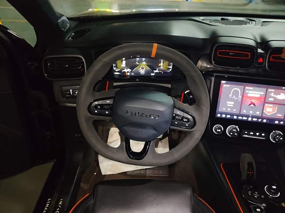 Lynk & Co 02 Hatchback