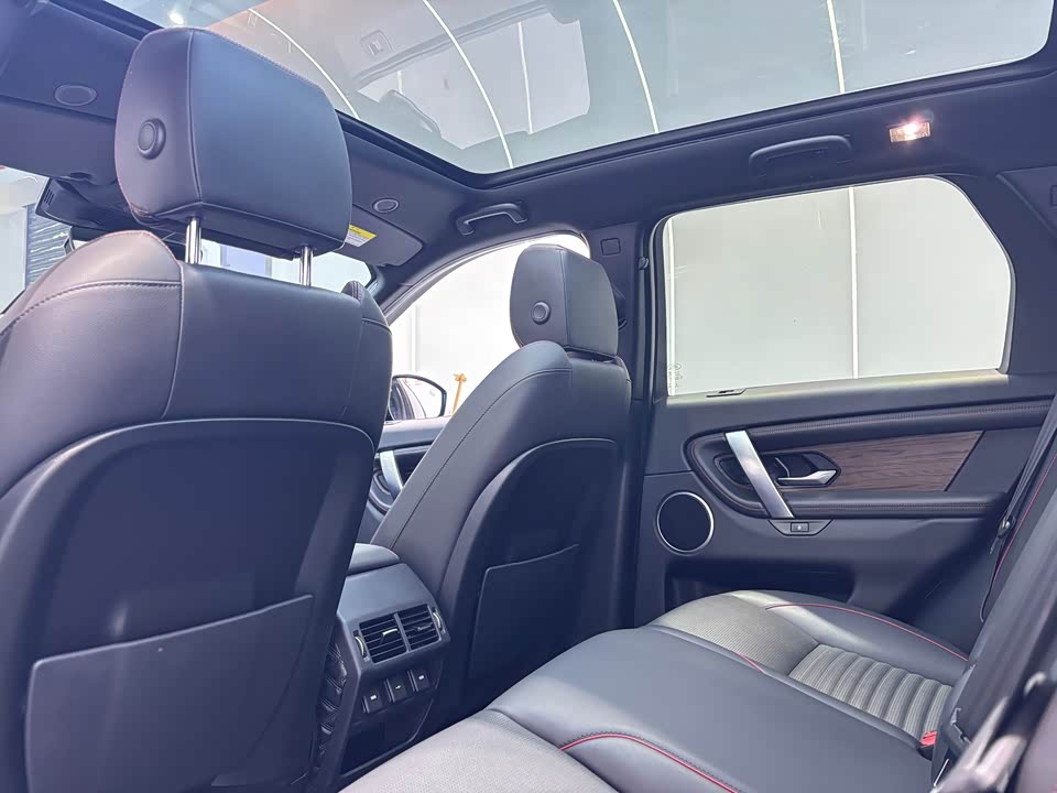 Land Rover Discover sources for sports