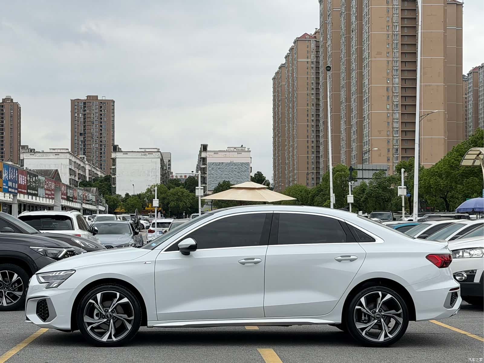 Audi A3, 2023 все фото