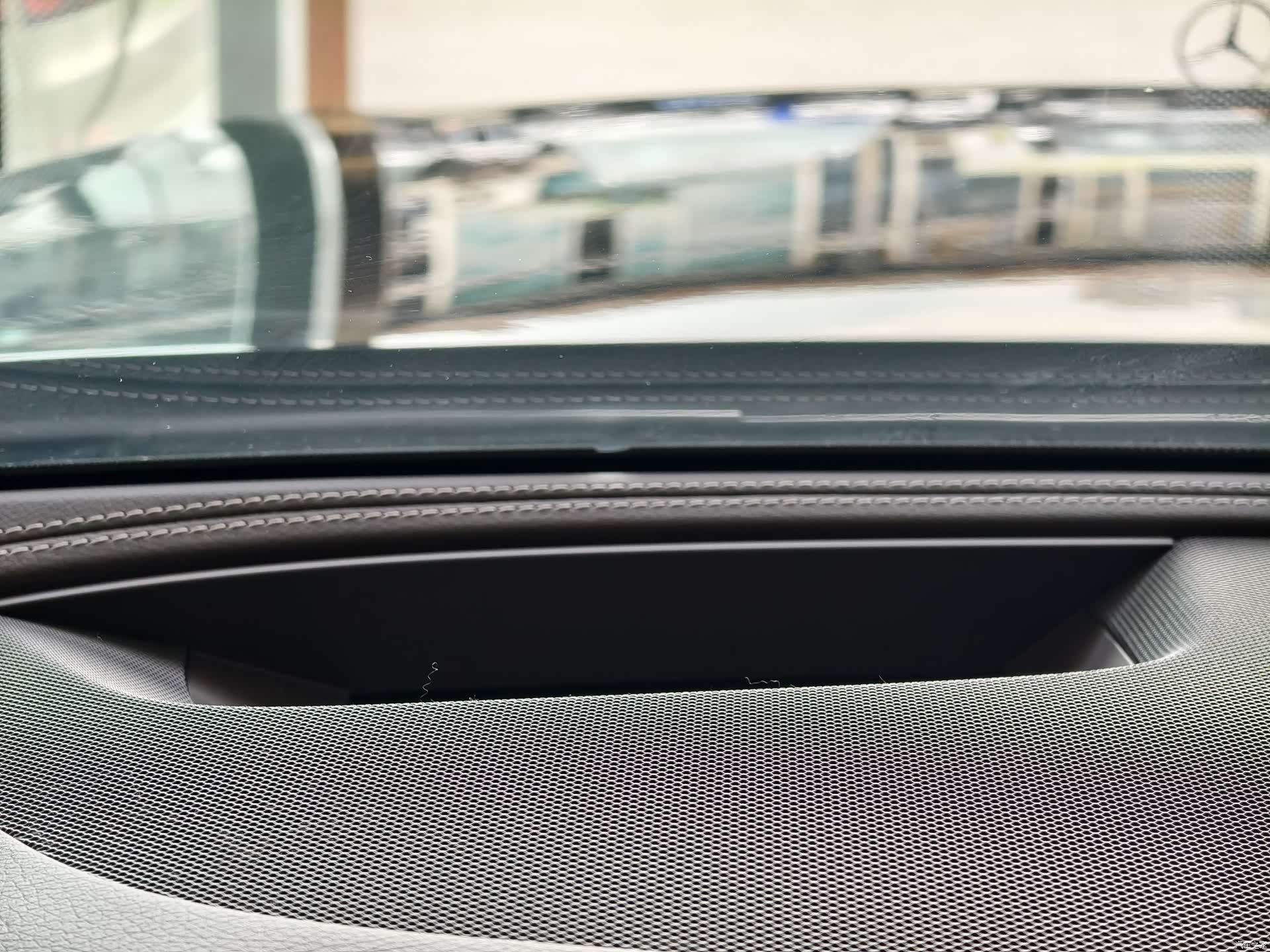 Mercedes-Benz E-Class, 2021 15