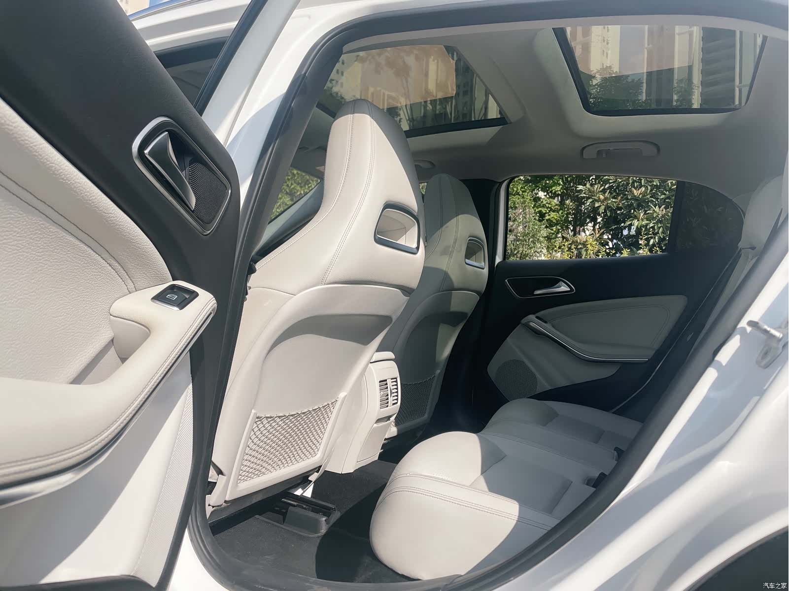 Mercedes-Benz GLA, 2016 все фото