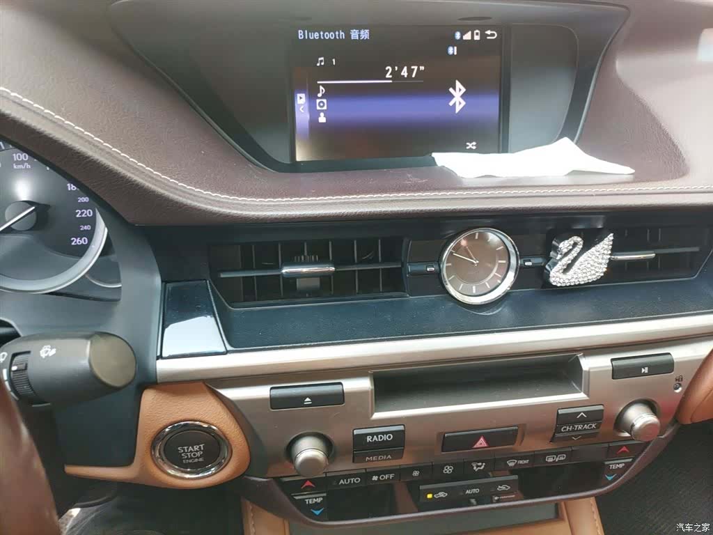 Lexus ES, 2016 6