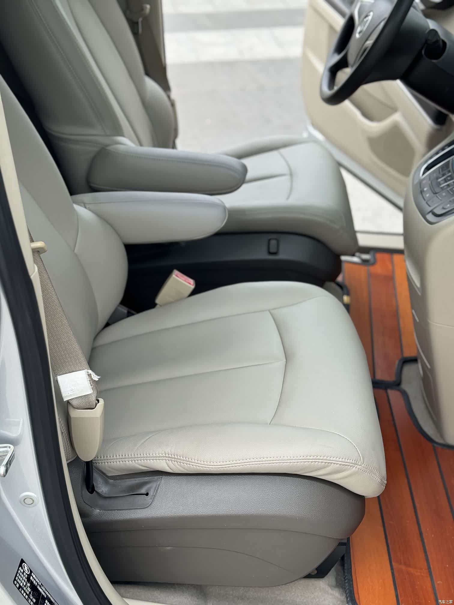 Buick GL8, 2014 10