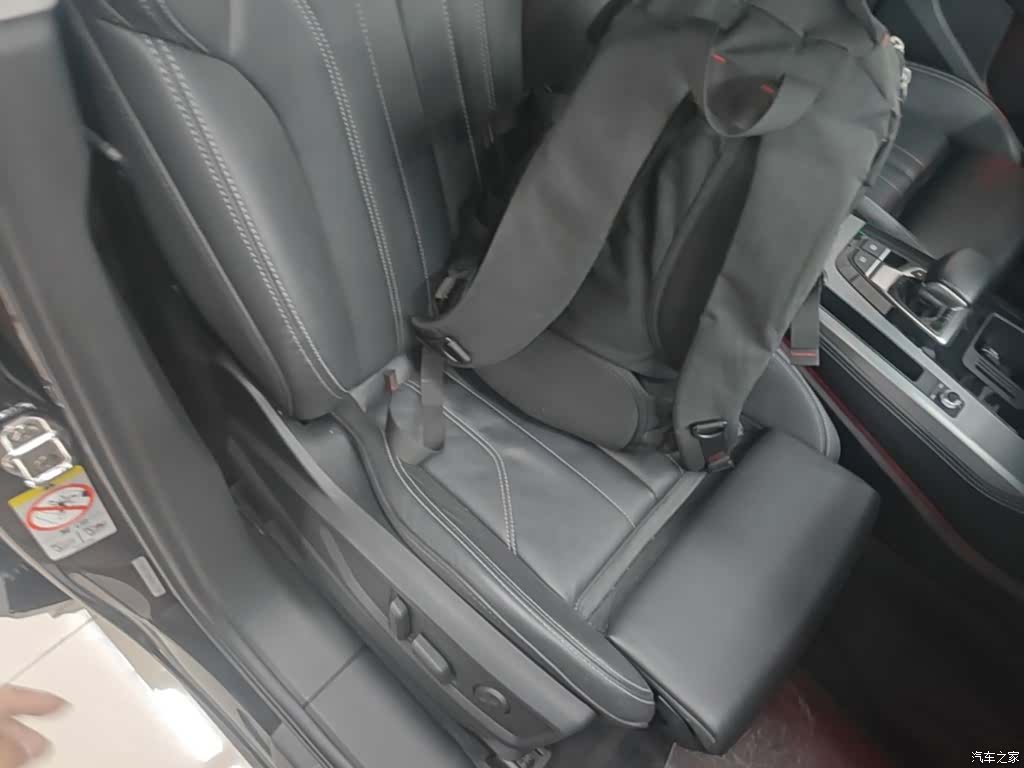 Audi Q5L, 2022 25
