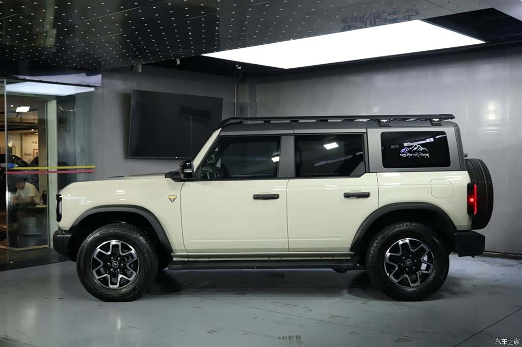 Ford Bronco, 2024 6