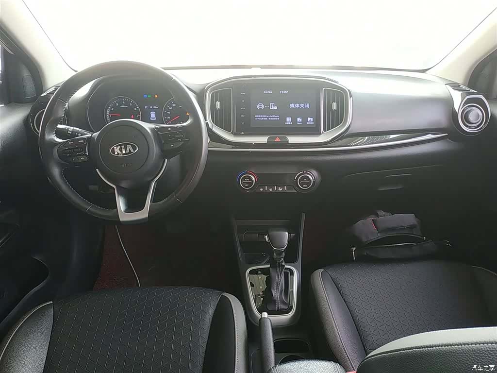 Kia KX1, 2018 10