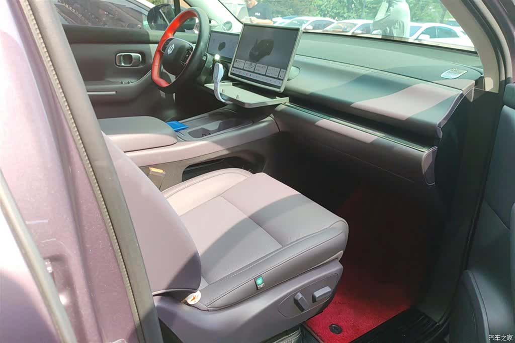 Leapmotor C10, 2025 8
