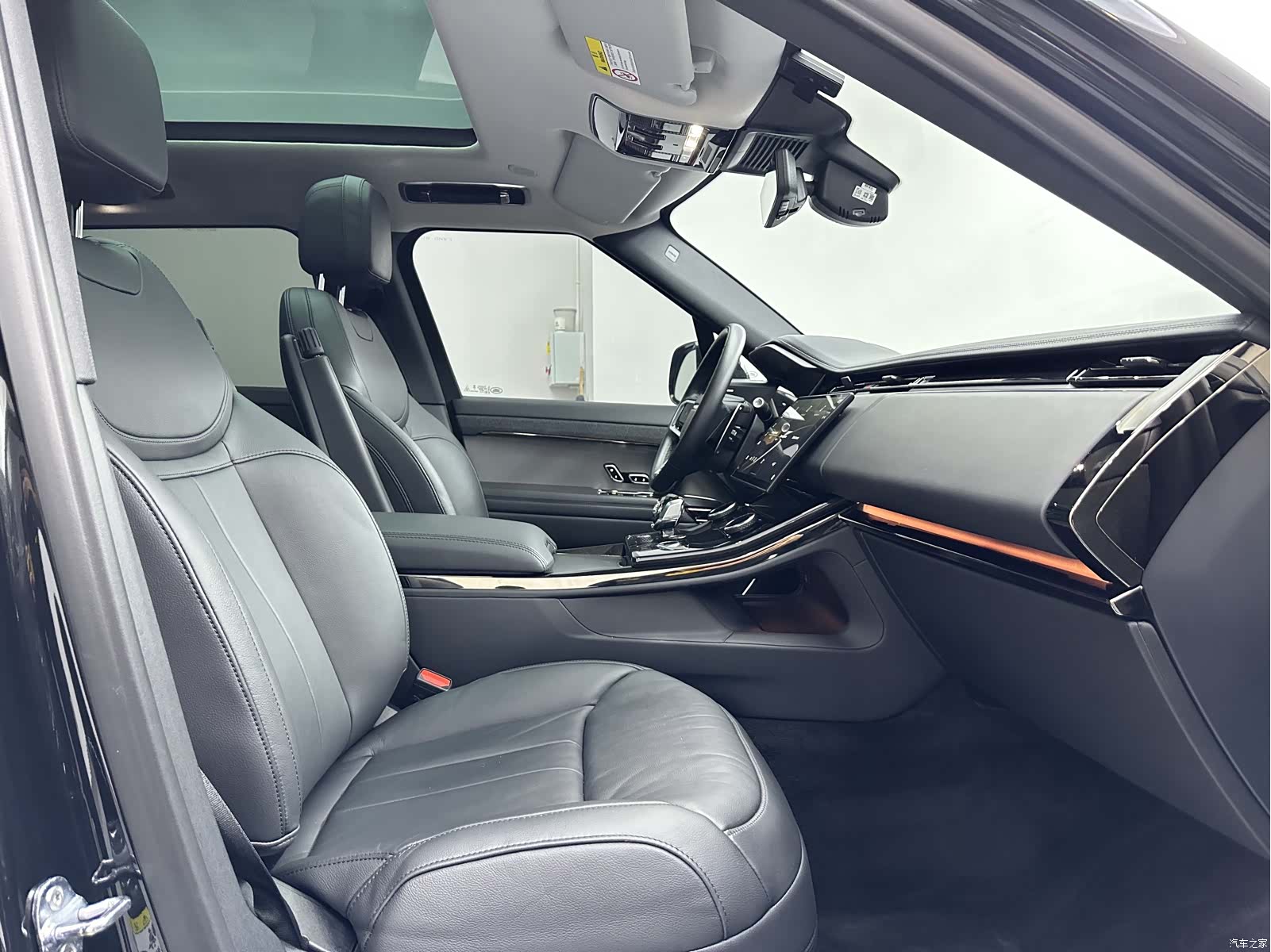 Land Rover Range Rover, 2023 12