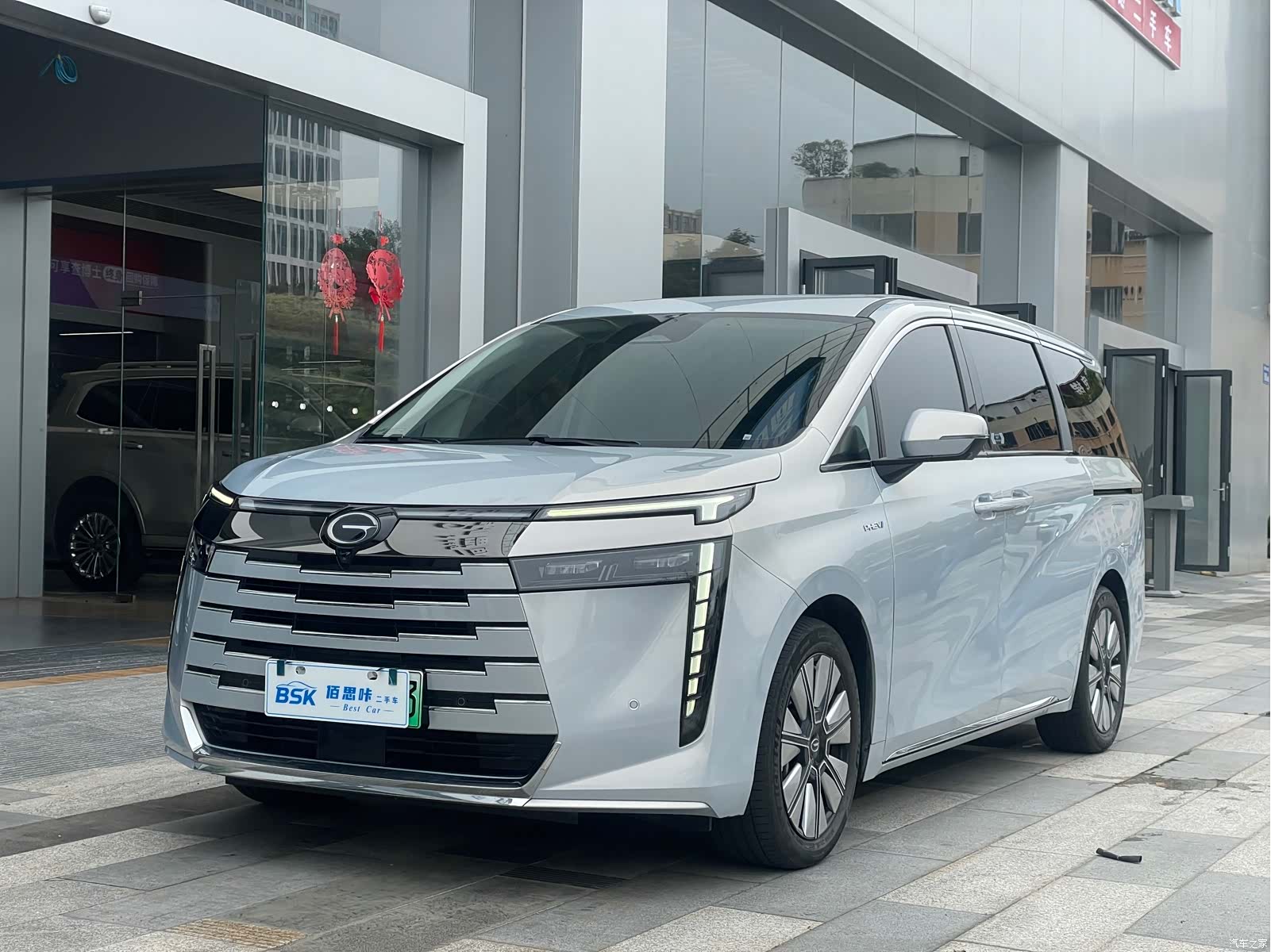Trumpchi E8, 2024 1