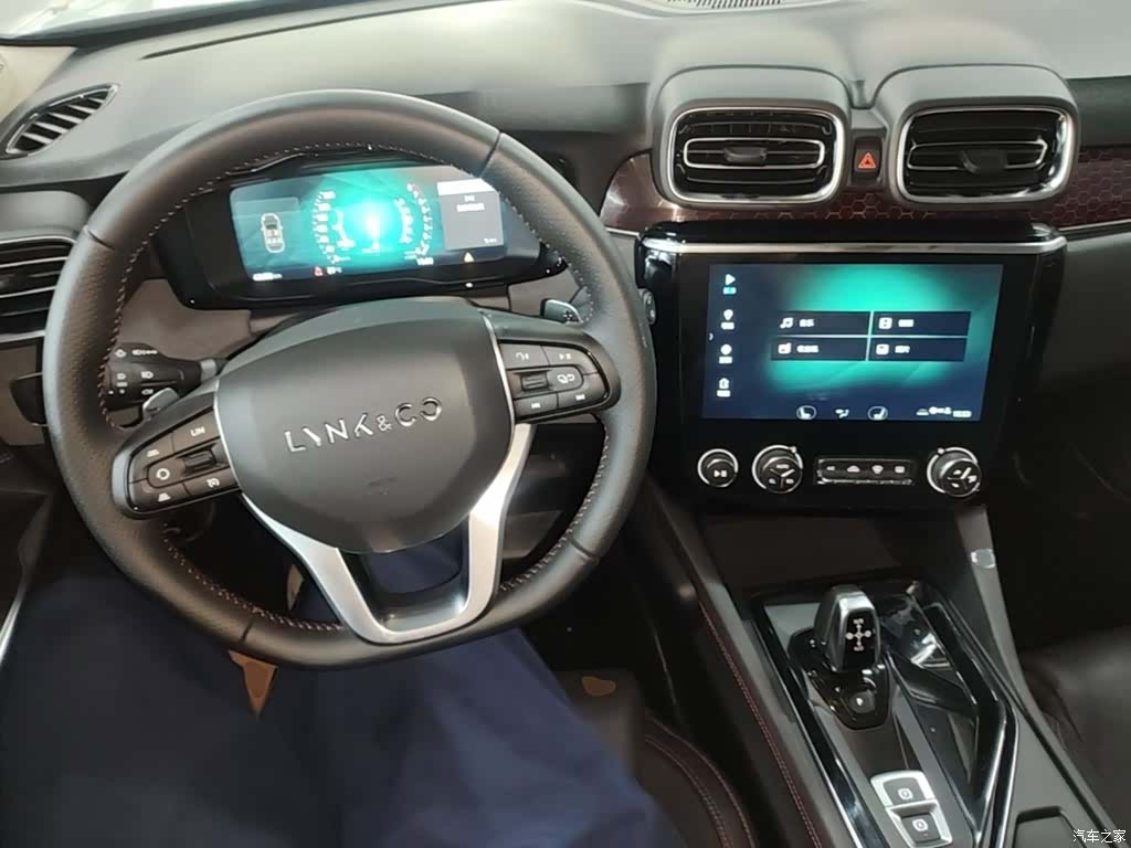 Lynk & Co 01, 2018 10