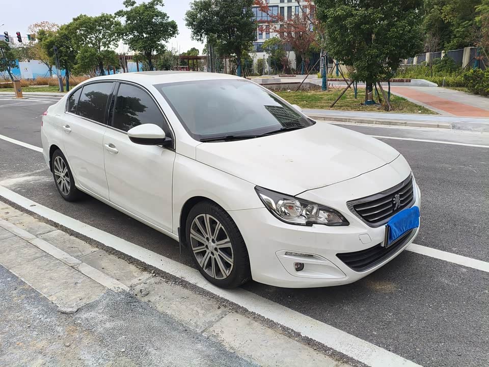 Peugeot 408