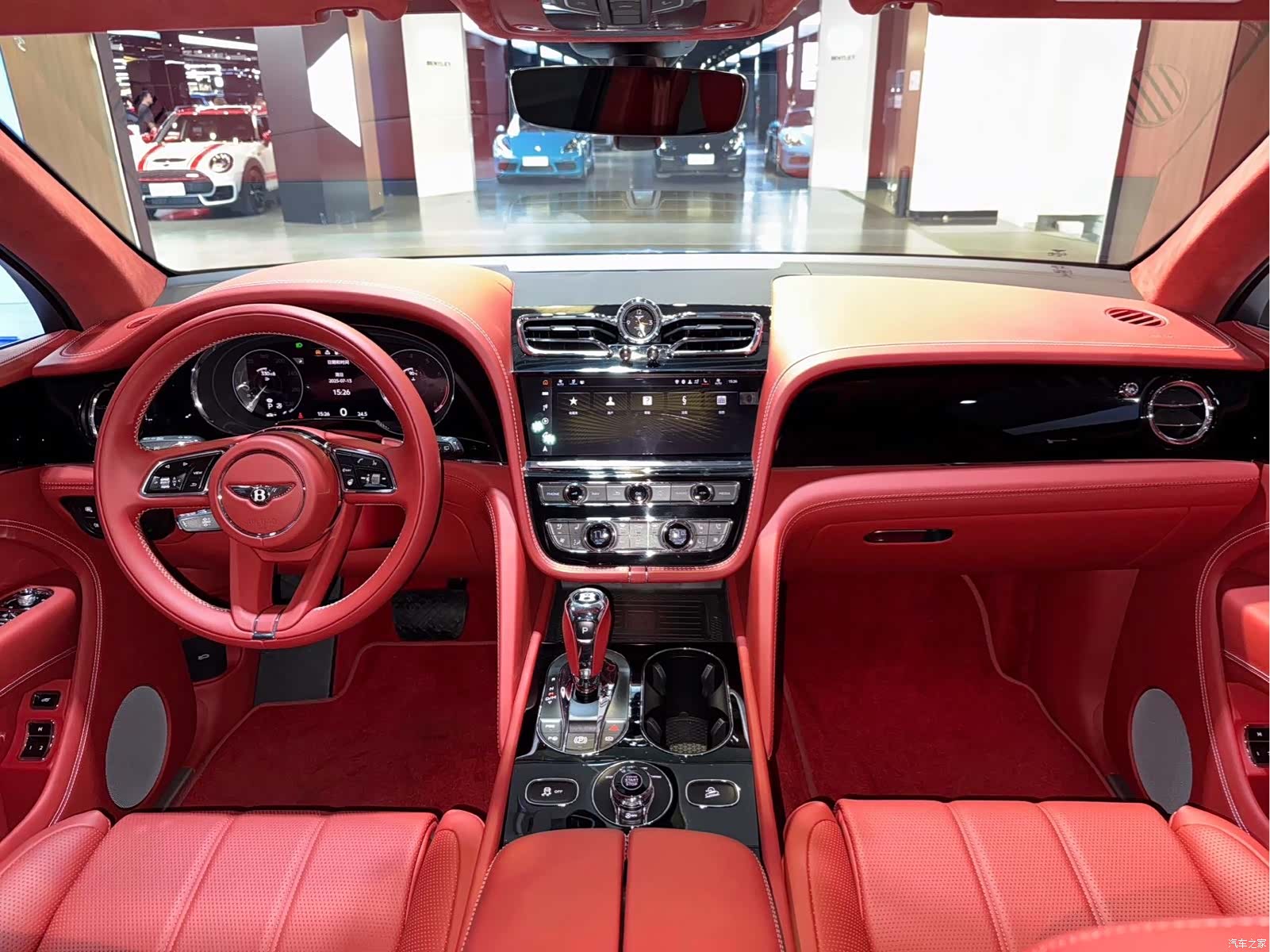 Bentley Bentayga, 2023 16