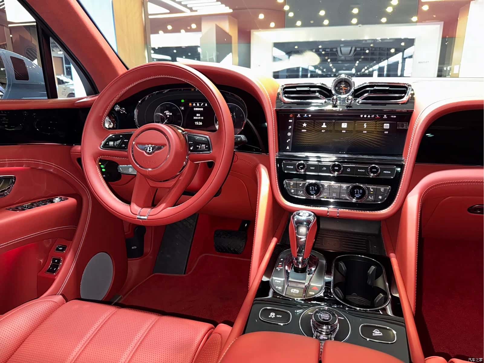 Bentley Bentayga, 2023 17