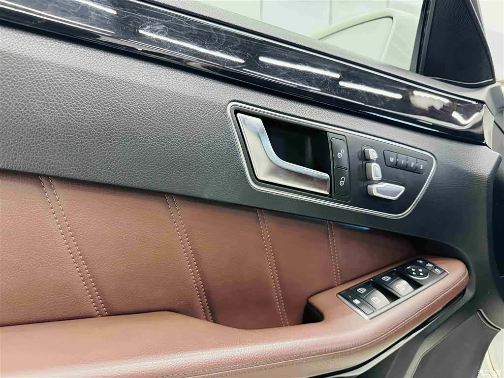 Mercedes-Benz E-Class, 2014 19
