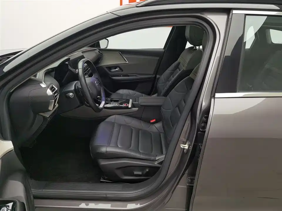 Citroen Versailles C5 X