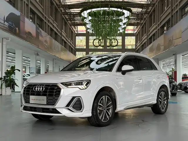 Audi Q3 2021 — купить из Китая под заказ