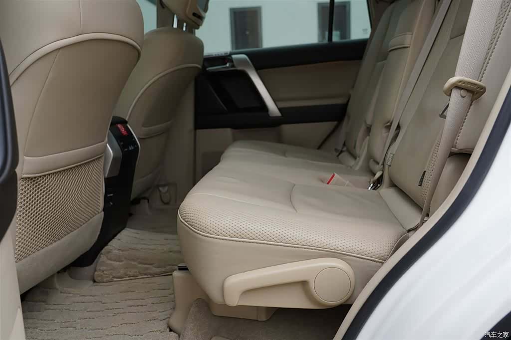 Toyota Prado, 2013 32